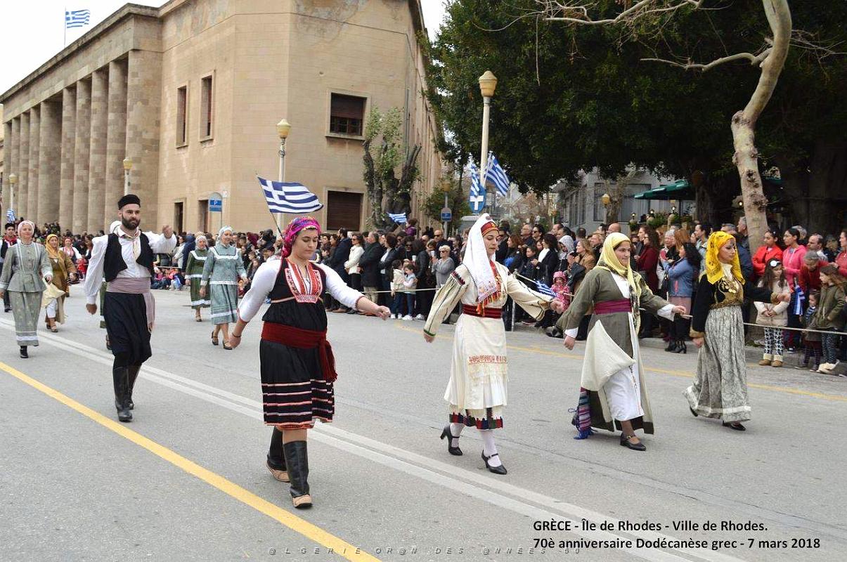 115- Rhodes- Defile Dodecanese grec.JPG